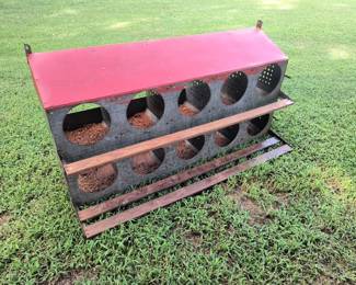 Chicken nest box