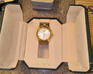 Seiko wristwatch 