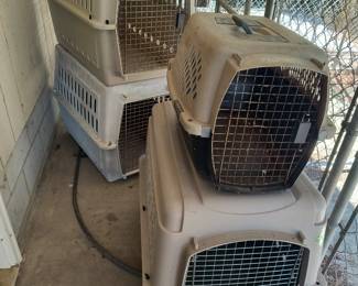 Portable kennels 
