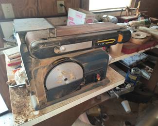 Belt sander