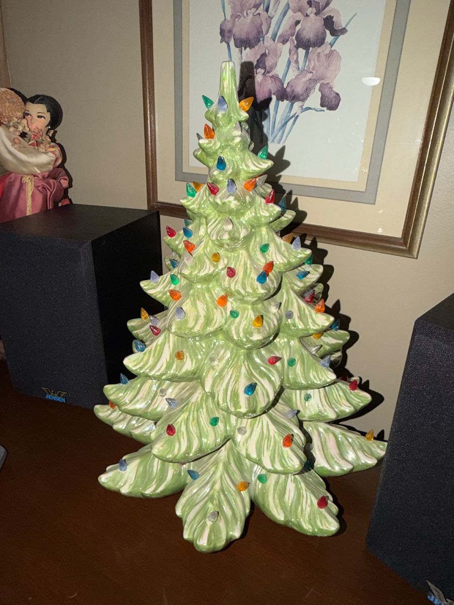 Vintage Atlantic Mold Ceramic Christmas Tree 17" Green Lighted  MCM