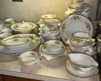 Vintage Kikusui China Japan Dinnerware Set Floral Gold Trim