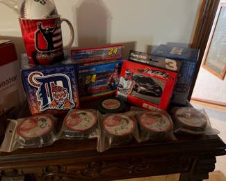 Detroit Red Wings and Detroit Tigers Collectables