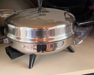 FARBERWARE 12" Buffet Skillet Fry Pan #335-A Dome Lid Aluminum Stainless