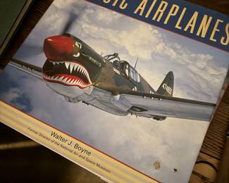 Classic Airplanes Book