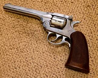 Harrington & Richardson. 22Long Rifle Revolver