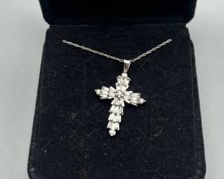 Affinity R Diamond Baguette  Round Cross Pendant w 18 Chain, 14K
