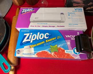 Ziploc V110 Vacuum Sealer System