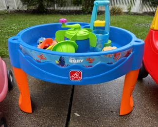 Step2 Finding Dory Swim & Swirl Water Table