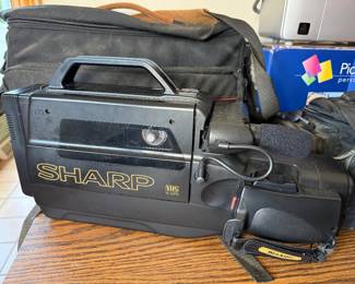 Vintage Sharp VL-L270 VHS camcorder