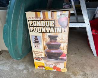 Nostalgia Electrics Chocolate Fondue Fountain