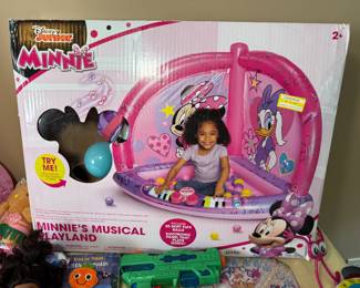 Disney Junior Minnie Mouse Musical Playland by Jakks Pacific Ball Pit