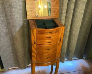 Jewelry Vanity