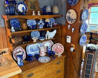 Kitchen: blue & pink transfer-ware 