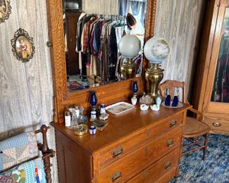 Bedroom 2: dresser w/ mirror 