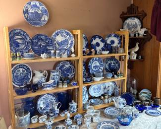 Living Room: Blue/White transfer-ware, cobalt glassware 