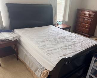 Full size bed with bedframe