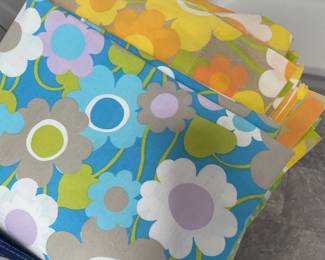 Flower power sheets (twin flat) two pillowcases and two twin flat that were made into a king