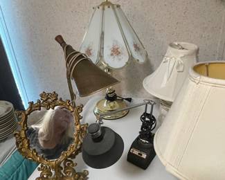 Lots of vintage lamps