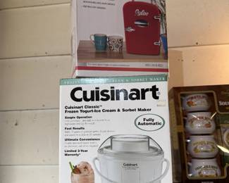 Cuisinart ice cream and yogurt maker