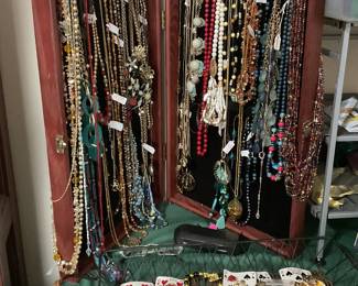 Costume jewelry, necklaces
