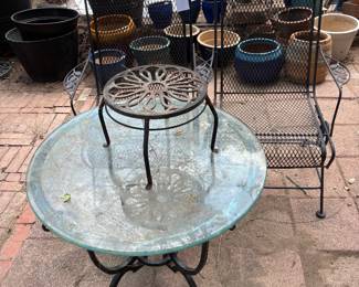 More pots, small patio table and chairs