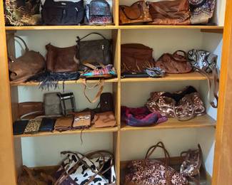 Lot of purses and bags - look new