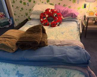 Twin Bed