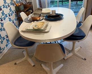 1960s Burke Dining Table and Chairs
