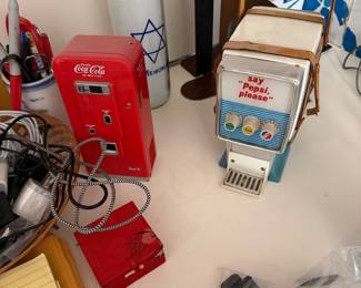 Coca-Cola Vending Machine AM/FM Radio