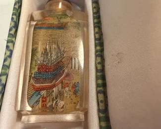 Chinese Reverse Painted Snuff Bottle