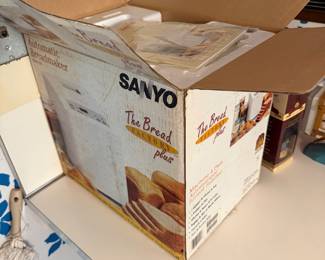 NEW IN BOX BREAD MAKER