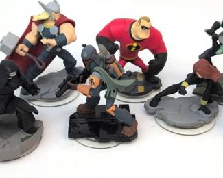 BB042 Disney Infinity 2.0 Game Base Figures, Marvel and Star Wars Character Figures