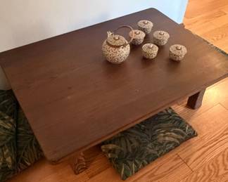 Japanese tea table with 4 cushions