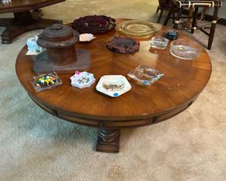 Round coffee table