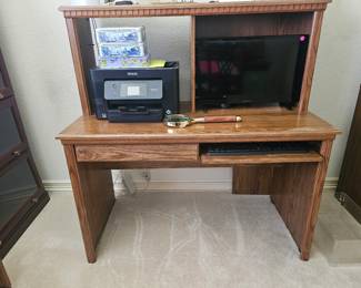 Oak wood desk
