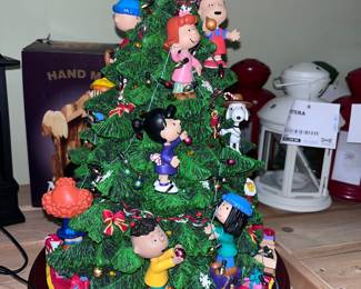Peanuts Christmas Tree