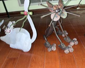 Metal cat figure