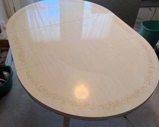 MCM Floral Vintage Dinner Table with Leaf 41.5" w/out leaf, 59" with