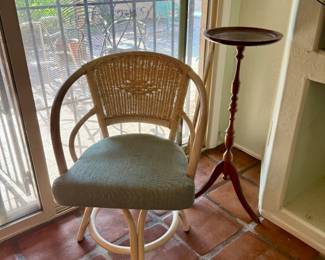 Rattan swivel chair