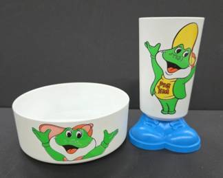 1989 Kellogg's Dig 'Em Frog Bowl and Cup Set