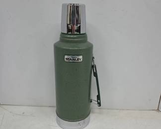 Stanley Aladdin 945DH Half Gallon Thermos