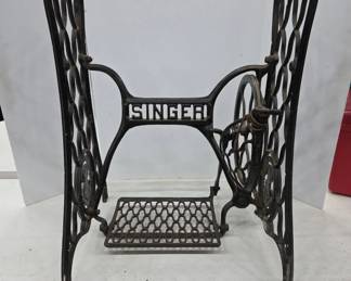 Singer Cast Iron Treadle Sewing Machine Base