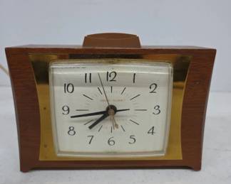 General Electric Snooz-Alarm Electric Clock