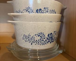 Pyrex Homestead Mixing Bowl fourth image