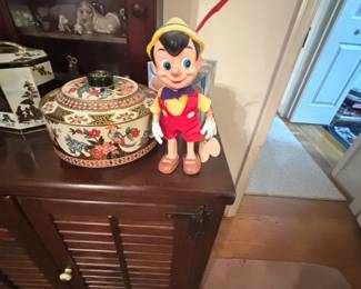 Vintage Walt Disney Productions Pinocchio Doll by R. Dakin Co. with Original Tag