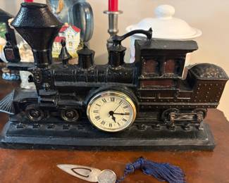 HandCrafted Coal Steam Locomotive Desk Clock