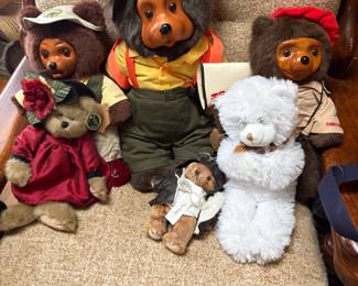Collection of Raikes Bears, specifically Camp Grizzly series