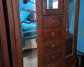 Antique Armoire/Chiffarobe