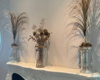 Pr. Crystal Girondles and Vase